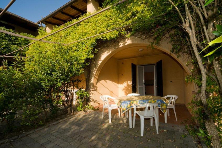Nisportino Domus Aparthotel Nisporto Εξωτερικό φωτογραφία